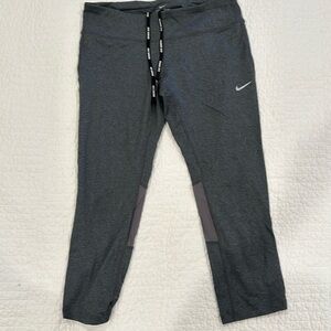 Nike Capri Leggings